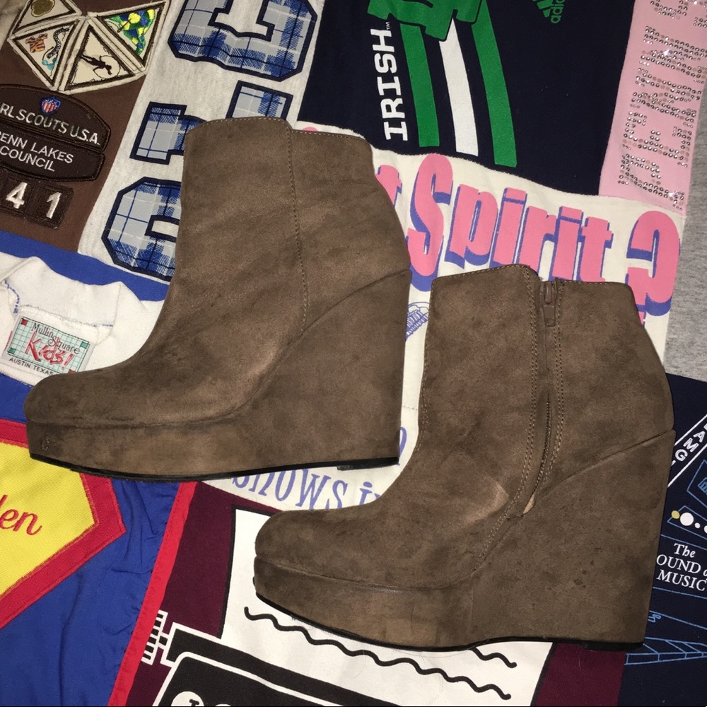 Taupe suede wedge booties